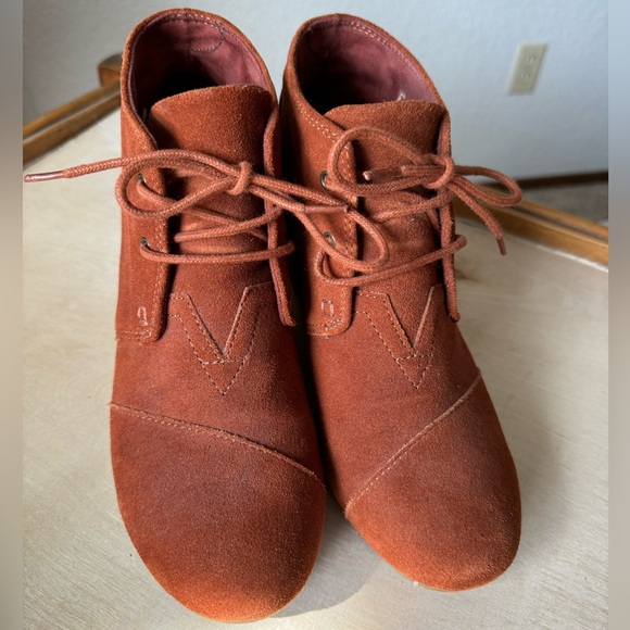 Toms Ankle Wedge Bootie - Picture 2 of 6